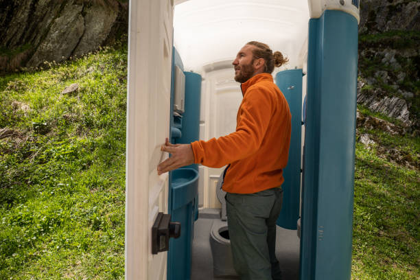 Portable Toilet Options We Offer in Perry, MI